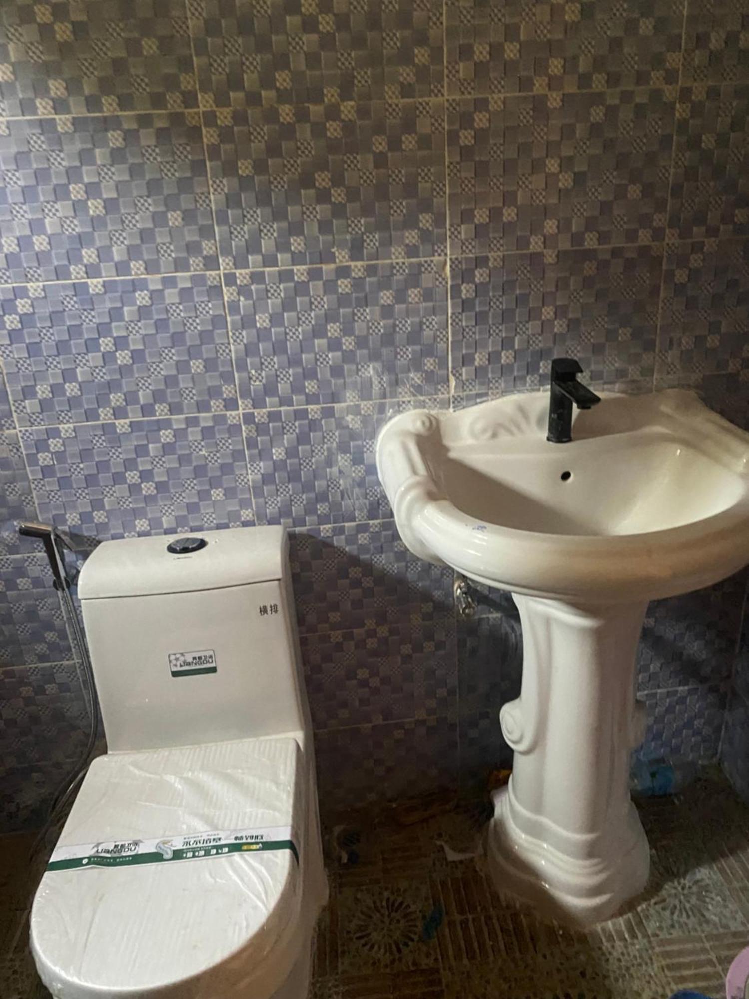 Debora Guest House Freetown Exterior foto