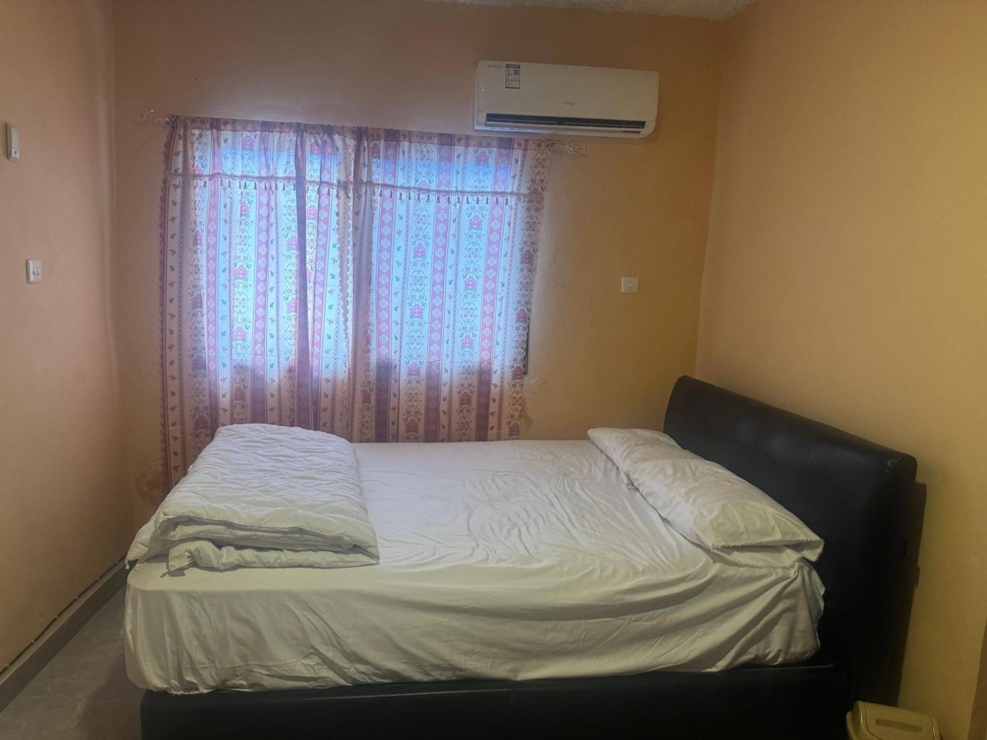 Debora Guest House Freetown Exterior foto